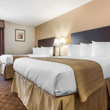 Quality Inn & Suites Coliseum Greensboro Eksteriør billede