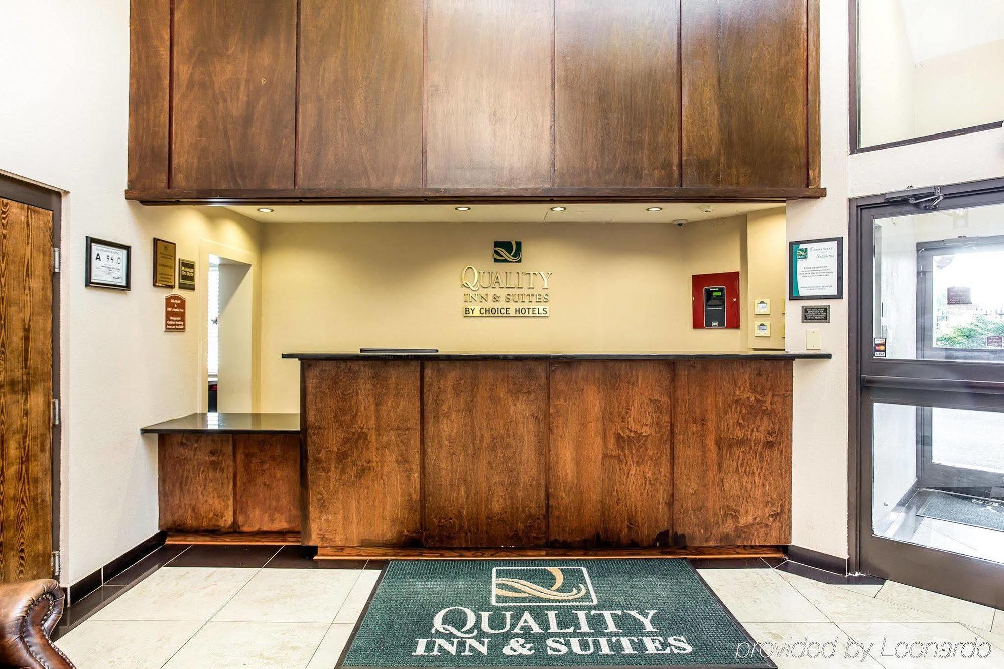 Quality Inn & Suites Coliseum Greensboro Eksteriør billede